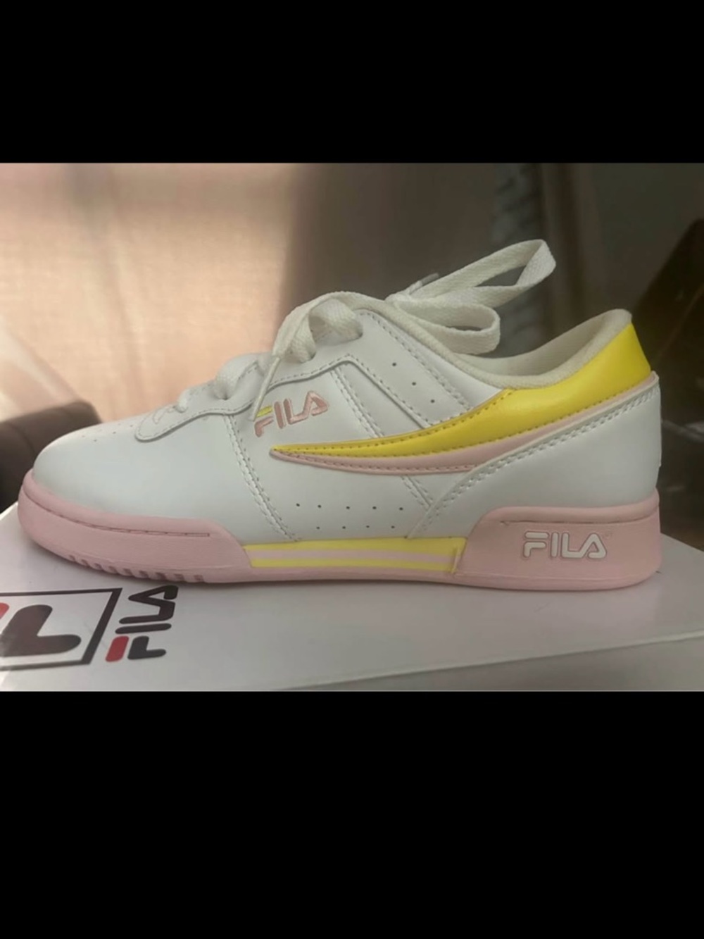 FILA Big Kids 6.5/ Women’s 8 Original Sneakers White Pink Yellow -NIB